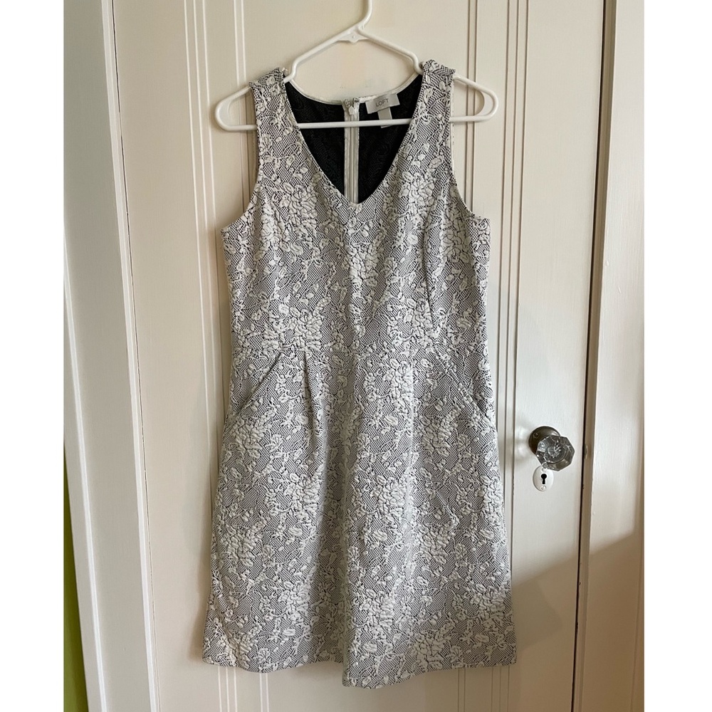 Ann Taylor LOFT white floral jacquard sleeveless dress